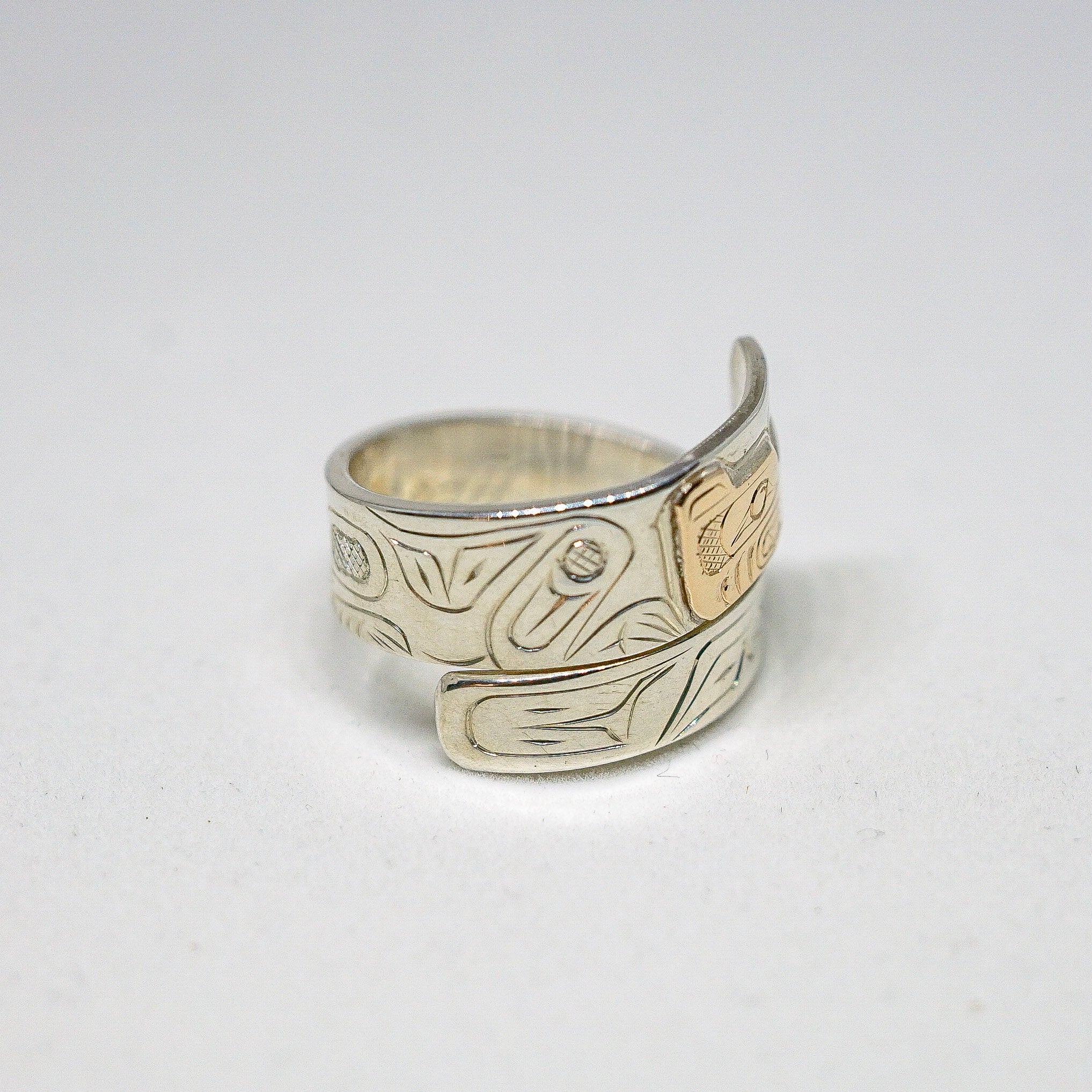 Indigenous Rings – The Gold Bin